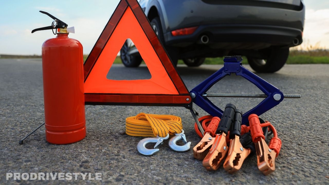 Preparing Your Car for Winter - Emergency Kit